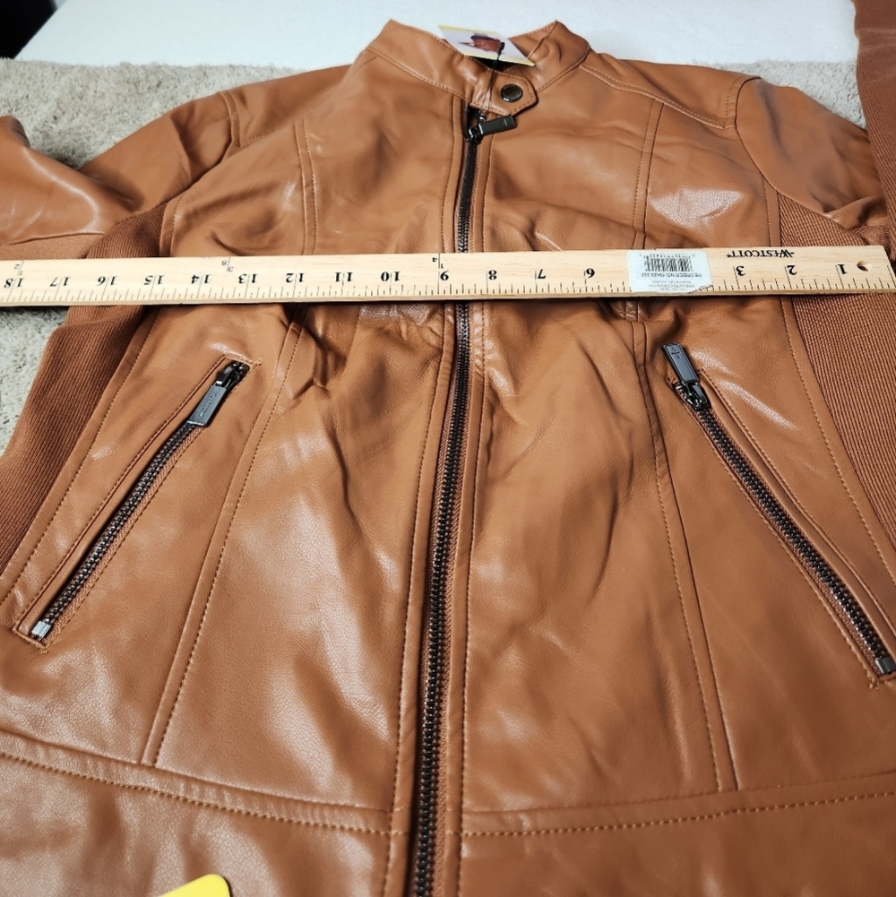 Kenneth Cole's Classic Racer Jacket - Picture 4 of 14